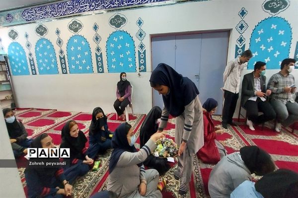 افتتاحیه طرح مصباح‌الهدی در دبیرستان همت