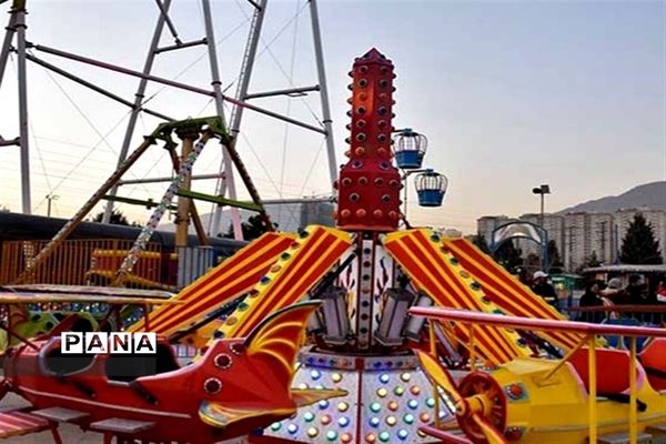 آشنایی با مجموعه تفریحی دریاچه چیتگر