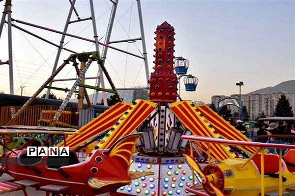 آشنایی با مجموعه تفریحی دریاچه چیتگر