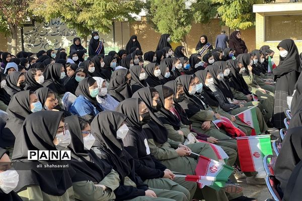 نواختن زنگ استکبارستیزی در مدارس کرمانشاه