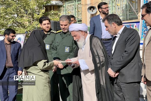 نواختن زنگ استکبارستیزی در مدارس کرمانشاه