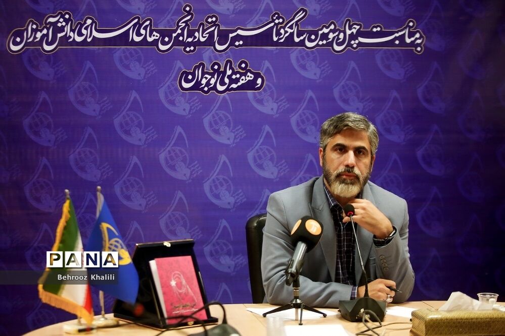 اجرای برنامه «کافه 57» با محوریت گفت‌وگوی دانش‌آموزان در 5هزار مدرسه