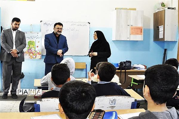 بازدید مدیر آموزش و پرورش ناحیه دو ساری از مدارس کم‌برخوردار
