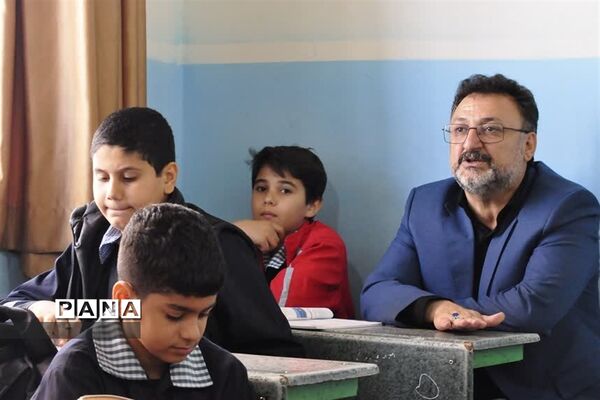 بازدید مدیر آموزش و پرورش ناحیه دو ساری از مدارس کم‌برخوردار