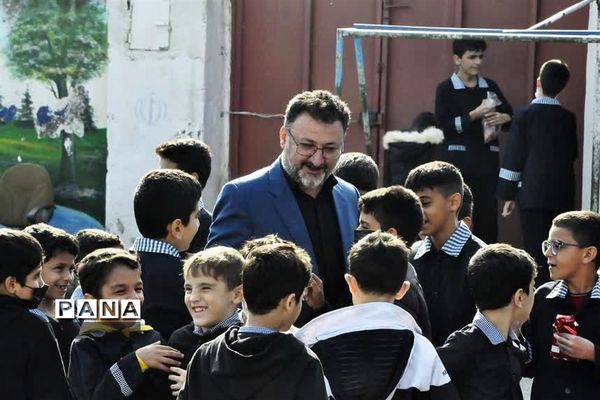 بازدید مدیر آموزش و پرورش ناحیه دو ساری از مدارس کم‌برخوردار