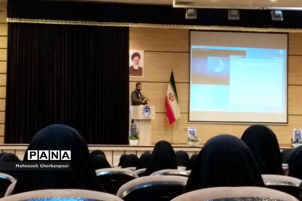 آیین تحلیف فرماندهان  بسیج ناحیه چهار به‌مناسبت هفته بسیج