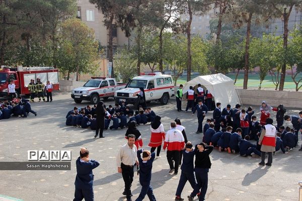 برگزاری مانور پدافند غیرعامل در شهرستان اسلامشهر