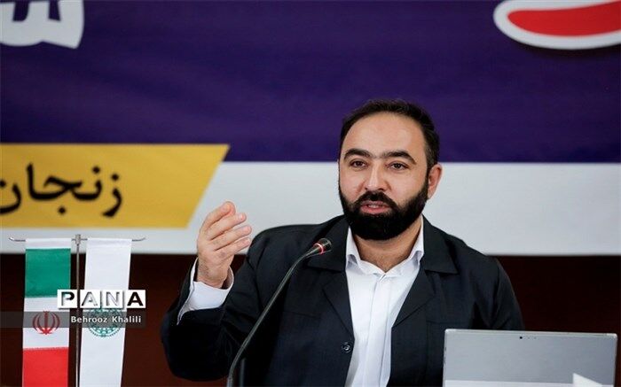 اعضای سازمان دانش‌آموزی متحد و یکصدا در مسیر استکبارستیزی