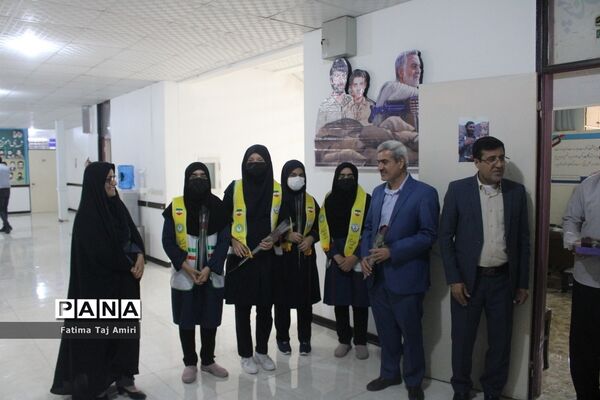 ‌دانش‌آموزان عضو سازمان دانش‌آموزی استان بوشهر روز بسیج را گرامی داشتند
