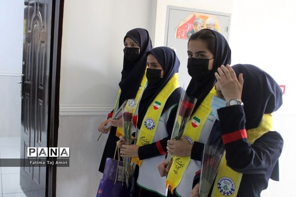 ‌دانش‌آموزان عضو سازمان دانش‌آموزی استان بوشهر روز بسیج را گرامی داشتند