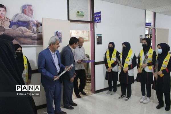 ‌دانش‌آموزان عضو سازمان دانش‌آموزی استان بوشهر روز بسیج را گرامی داشتند