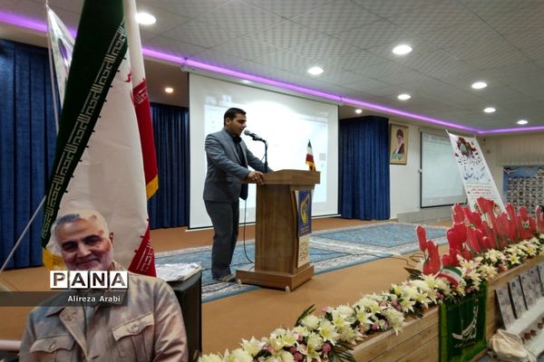 یادواره همکلاسی آسمانی در کاشمر