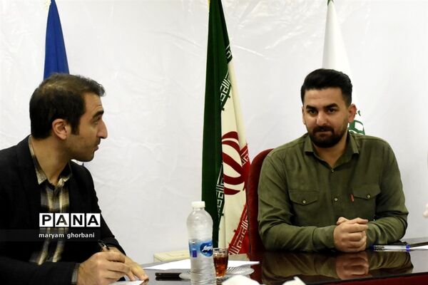 نشست نقش دانش‌آموزان در ایران امروز