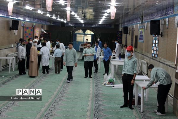 اولین دوره نمایشگاهی دستاوردهای دانش‌آموزان دبیرستان نمونه دولتی هفده شهریور