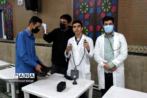 اولین دوره نمایشگاهی دستاوردهای دانش‌آموزان دبیرستان نمونه دولتی هفده شهریور