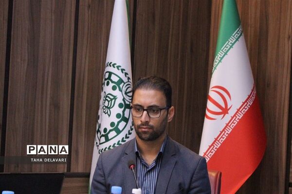 نشست مشترک هیات رئیسه مجلس و مجامع دانش‌آموزی شهرستان‌های استان تهران