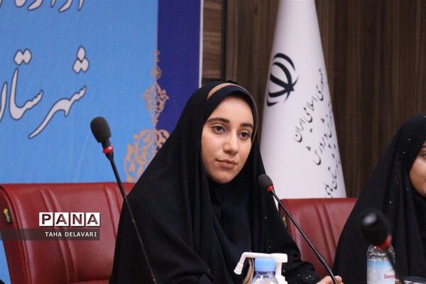 نشست مشترک هیات رئیسه مجلس و مجامع دانش‌آموزی شهرستان‌های استان تهران