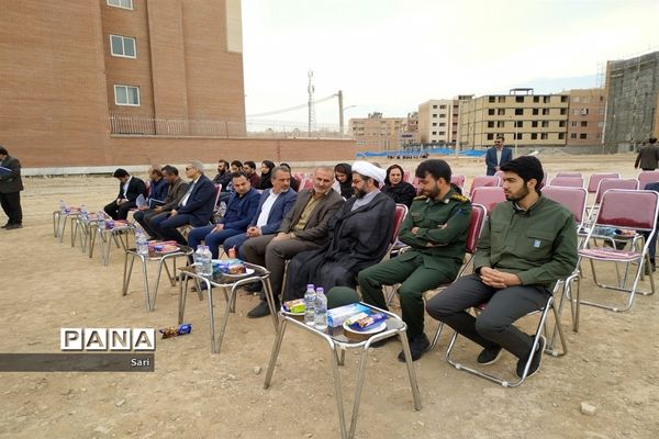 آیین کلنگ‌زنی پروژه ۱۲ کلاسه خیرساز مسکن مهر شاهین شهر