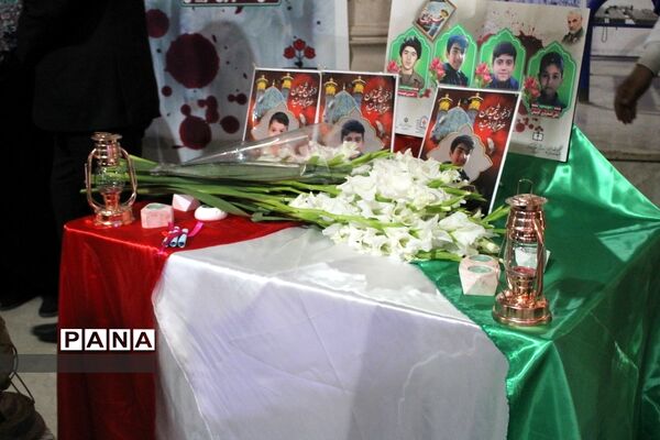 مراسم گرامیداشت دانش‌آموزان شهید جنایت تروریستی حرم مطهر احمد بن موسی شاهچراغ در بوشهر
