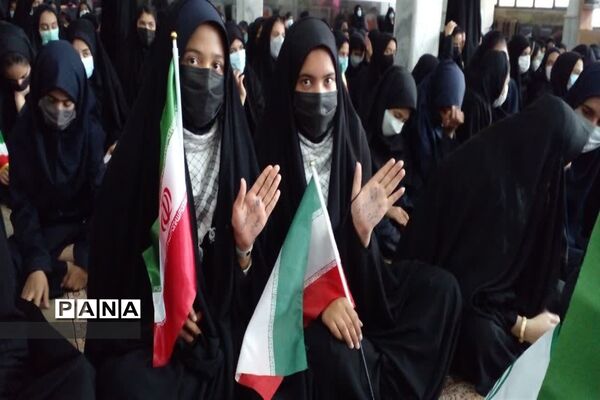 اجتماع دختران دهه هشتادی