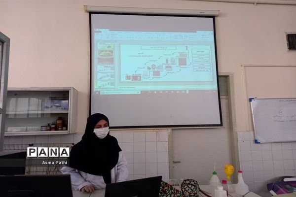 کارگاه حضوری پژوهش‌سرای رازی ناحیه۲ به‌مناسبت روز آزمایشگاه