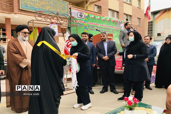 آیین نواختن زنگ استکبار‌ستیزی در ورامین