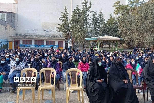 نواختن زنگ استکبار‌ستیزی در آموزش و‌ پرورش رودهن