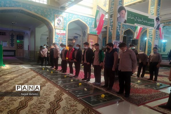 غبارروبی گلزار شهدای شهرستان اقلید