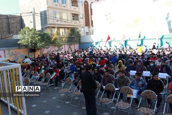 آیین استانی زنگ مبارزه با استکبار جهانی در زنجان