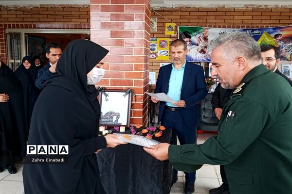 نواختن زنگ استکبار‌ستیزی در مدارس آموزش و پرورش ملارد