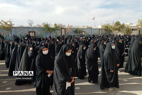 نواختن زنگ استکبار‌ستیزی در مدارس آموزش و پرورش ملارد