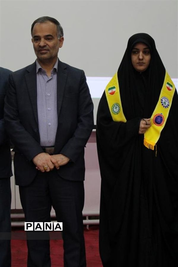 برگزاری مراسم روز دانش‌آموز در همدان