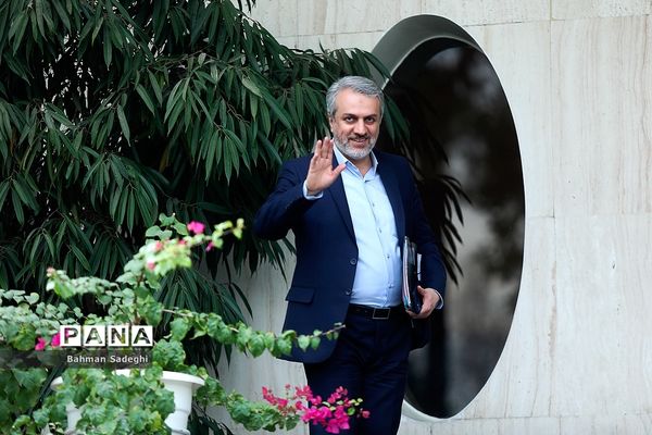 حاشیه جلسه هیات دولت - ۱۱ آبان