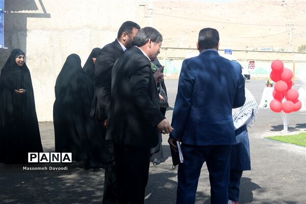 گرامیداشت ۱۳ آبان زنگ استکبار ستیزی در دبستان سعدی