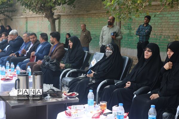 گرامیداشت ۱۳ آبان زنگ استکبار ستیزی در دبستان سعدی
