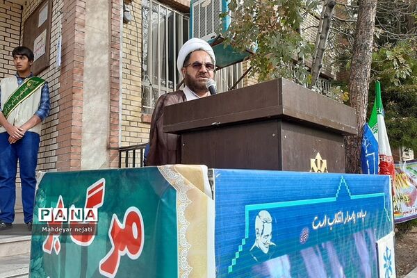 زنگ استکبارستیزی و افتتاح پایگاه بسیج دانش‌آموزی در دبیرستان شهید بهشتی رودهن