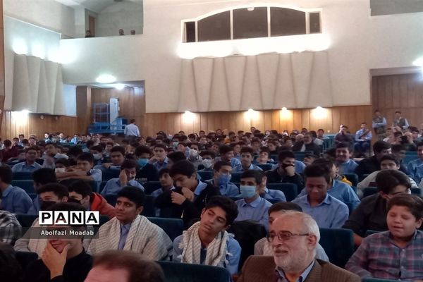 یادواره شهدای دانش‌آموز در کاشمر