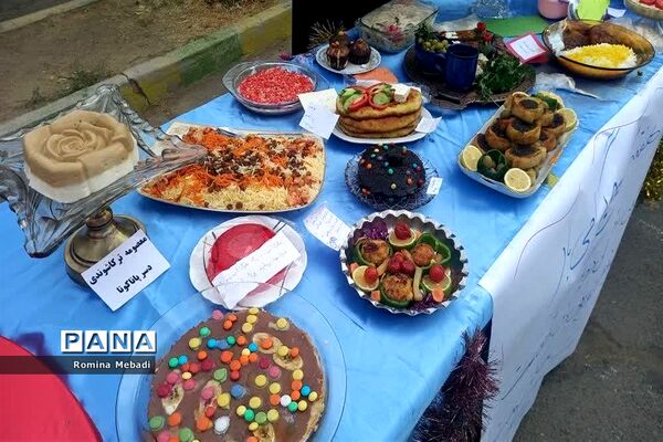 برگزاری مسابقه آشپزی دانش‌آموزان و اولیاء درآموزشگاه الزهرا(س) اسلامشهر