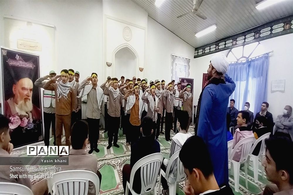 نواختن زنگ استکبارستیزی در مدارس شهرستان عباس آباد