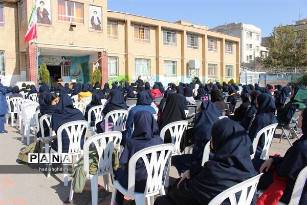 نواخته شدن زنگ استکبارستیزی درمدارس قزوین