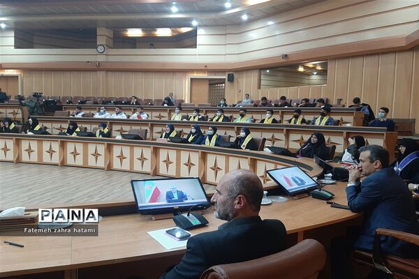 دیدار  دانش‌آموزان عضو تشکیلات سازمان دانش‌آموزی با استاندار استان گیلان