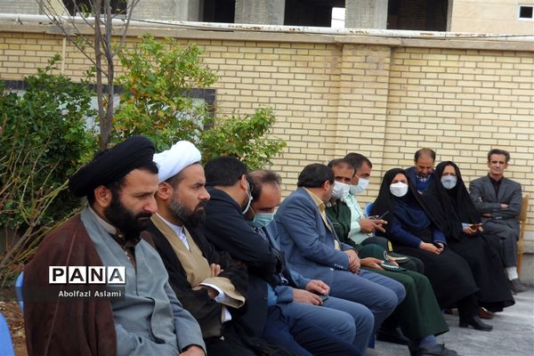 نواخته شدن زنگ استکبارستیزی در آموزشگاه شهید ظهیری در اقلید استان فارس
