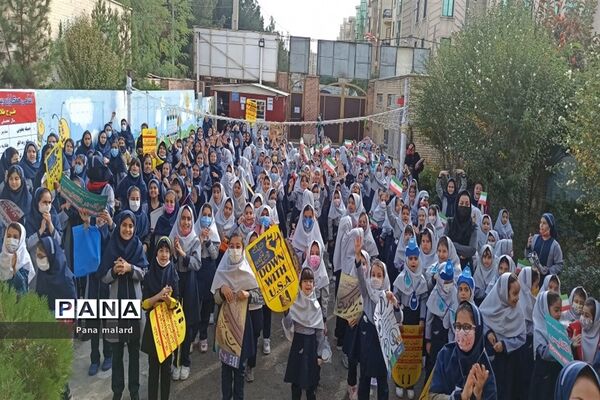 گرامیداشت روز دانش‌آموز در مدارس ملارد