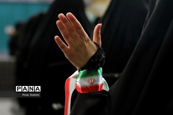 روایت تصویری یک دانش‌آموز خبرنگار از دیدار رهبر انقلاب