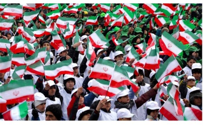 عهدوپیمان ما با انقلاب همیشگی است