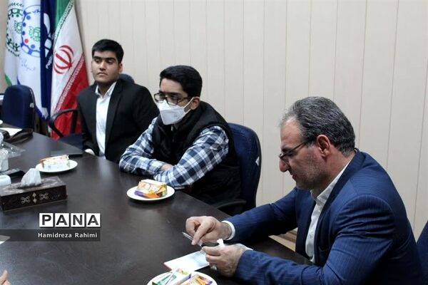 جلسه هماهنگی خبرنگار دانش‌آموزان پانای شهر تهران ویژه 13 آبان