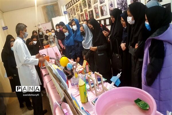 روز آزمایشگاه در پژوهش سرای کاوش  کهریزک