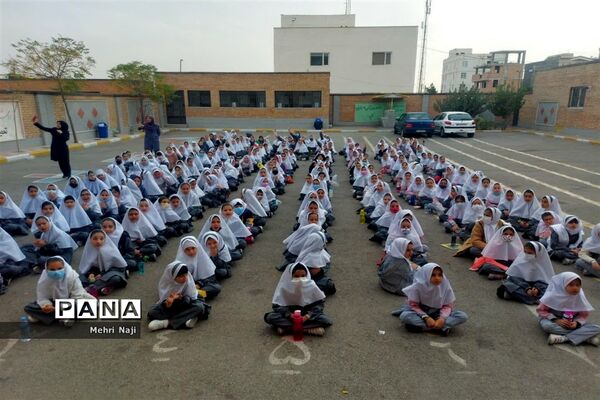 جشن روزدانش‌آموزدرآموزشگاه نشاط اسلامشهر