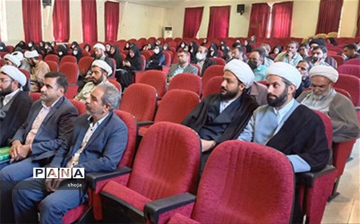 معاونان و مربیان پرورشی نقش مهمی در تربیت دانش‌آموزان و شکل‌گیری شخصیت آن‌ها دارند