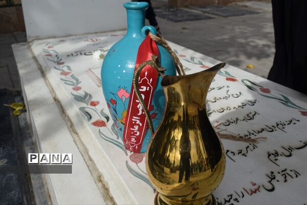 برگزاری مراسم غبارروبی مزار شهدا به مناسبت گرامیداشت یوم الله 13 آبان در البرز